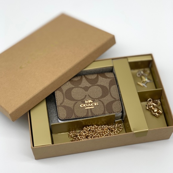 Coach 
Boxed Mini Wallet On A Chain In Blocked Signature Canvas - Picture 3 of 12